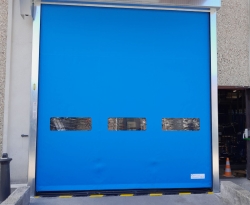 Porte souple à enroulement rapide