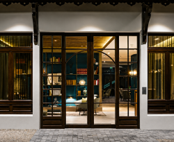 Porte automatique coulissante pour restaurant