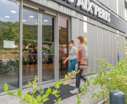 Porte automatique sécurisée retail
