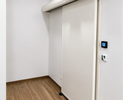 Porte automatique étanche air pour centre hospitalier