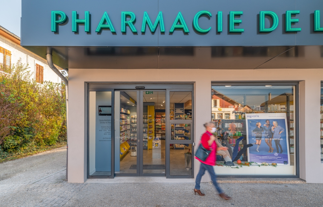 Porte automatique sécurisée CR2 pour pharmacie