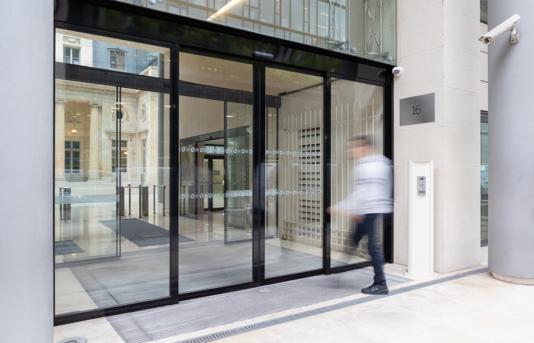 SAS de 2 portes automatiques pour bâtiments tertiaires