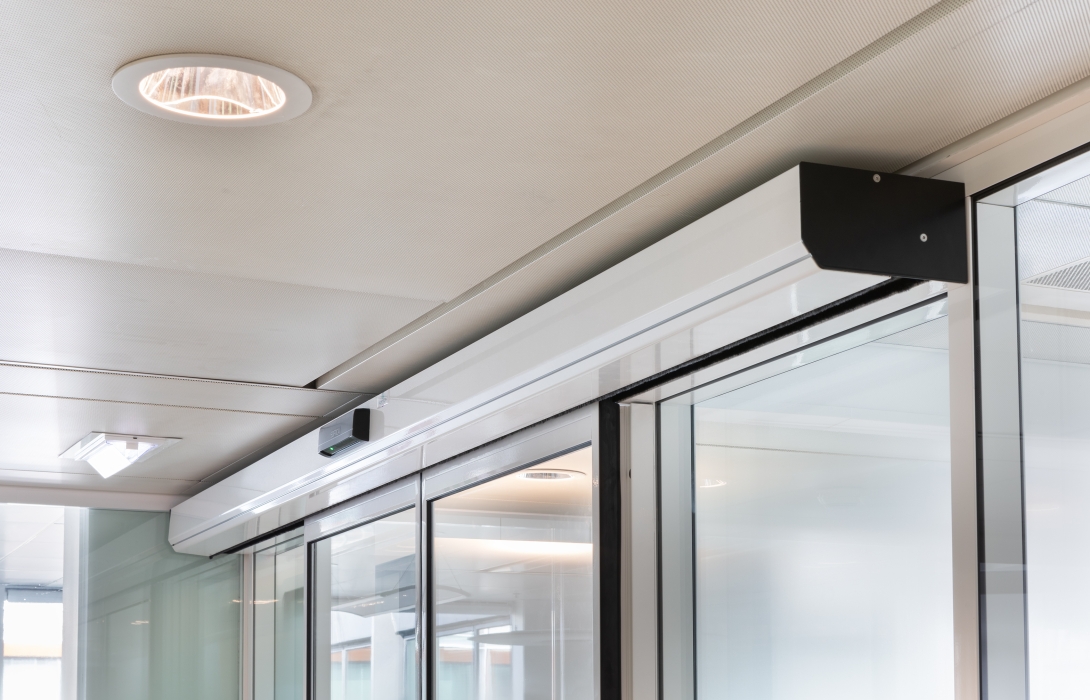 Mécanisme de type optima 100 pour porte automatique coulissante