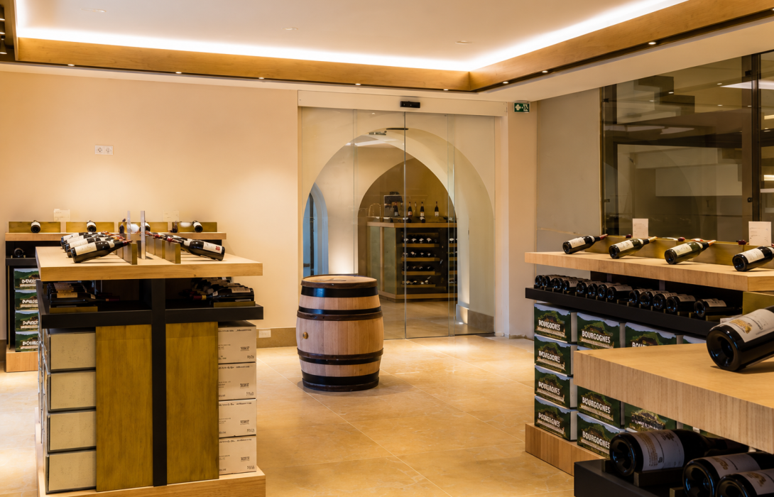 Porte automatique coulissante intérieure cave à vin