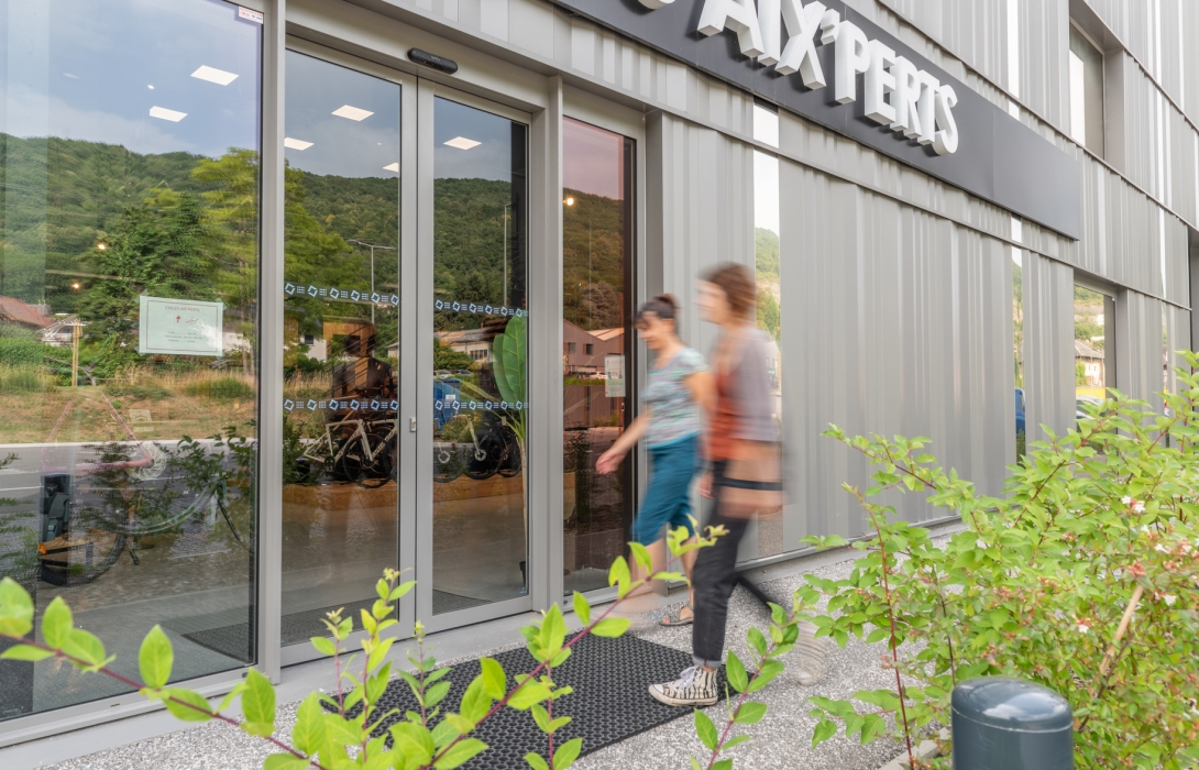 Porte automatique sécurisée retail