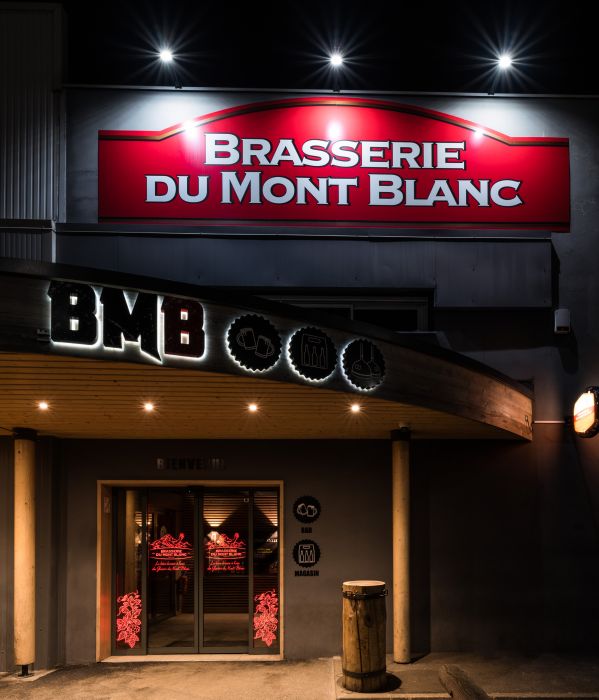 Porte automatique lumineuse pour brasserie