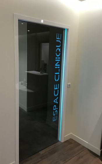 Solution lumineuse GALIN'IN pour porte d'intérieur en galandage